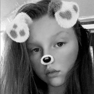 Meet your Posher, Lucie